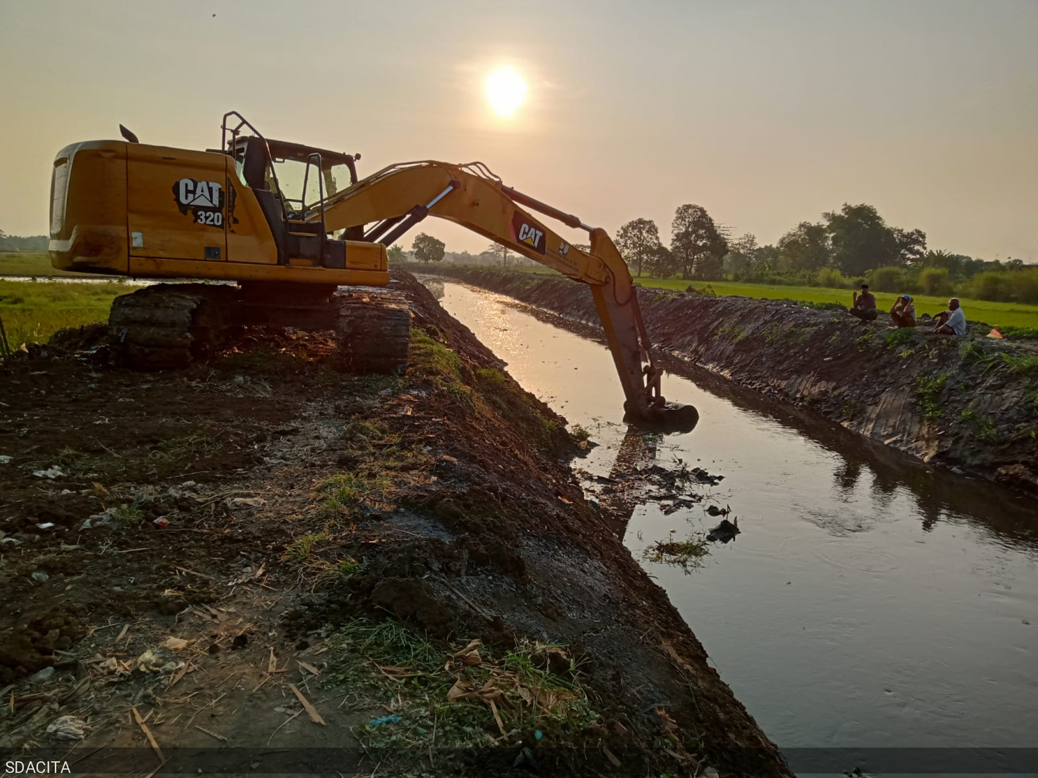 Pentingnya Normalisasi Sungai Menjelang Musim Penghujan - Kabupaten ...