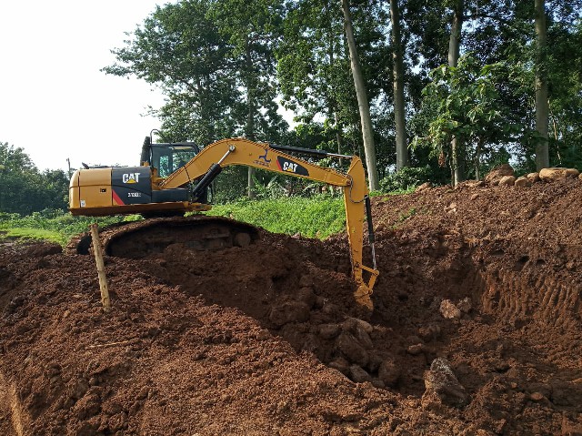 Normalisasi Sal. irigasi Ds. Tambakrejo Kec Pasrepan (Th. 2019)